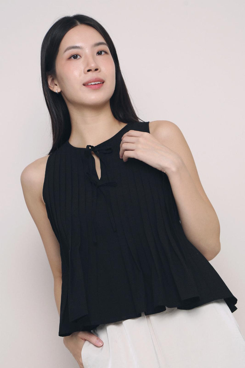 Better Pleats Sleeveless Blouse Black