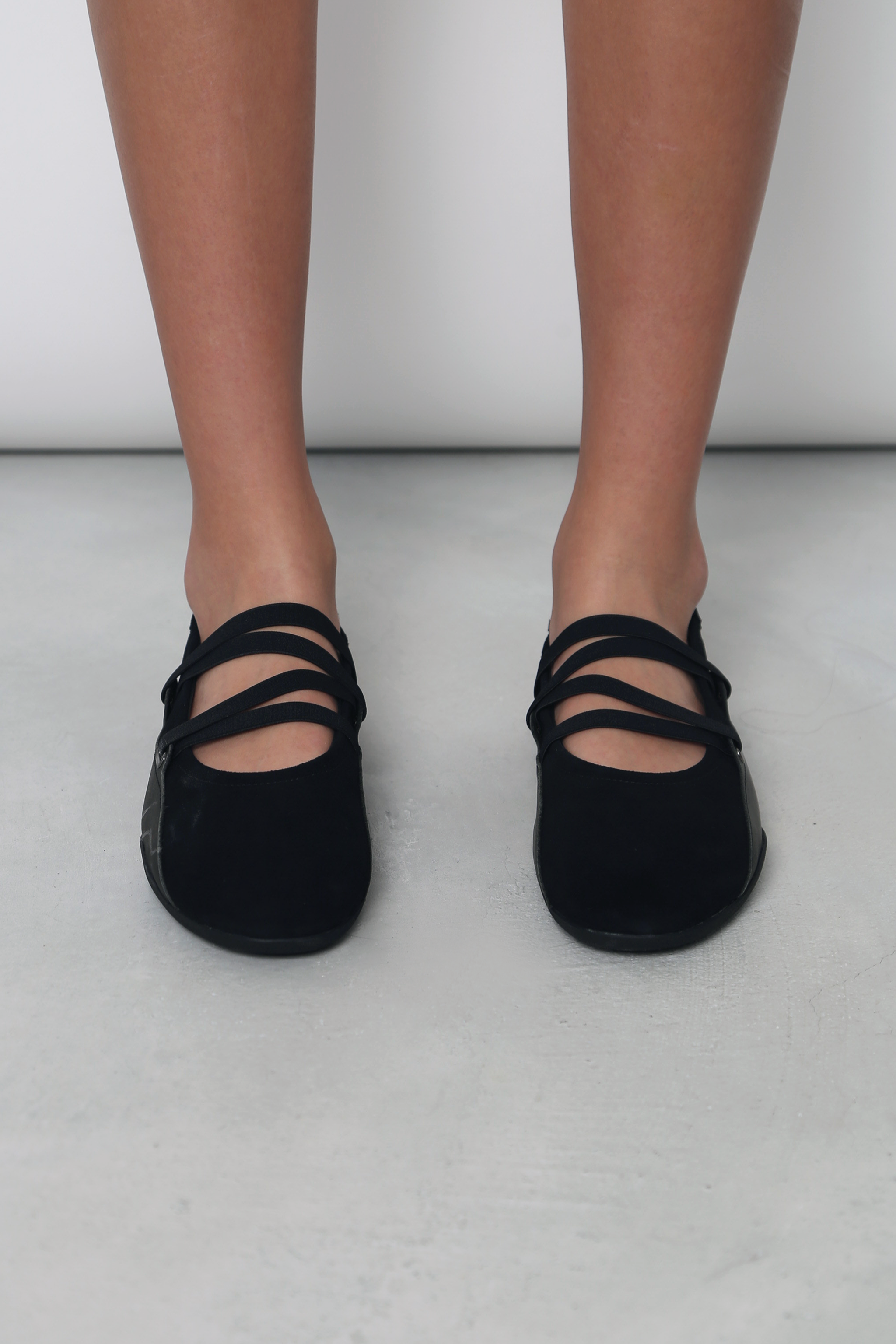 Whitmore Strappy Leather Flats Black