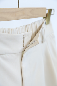 All Day Tailor Shorts Beige (Backorder)