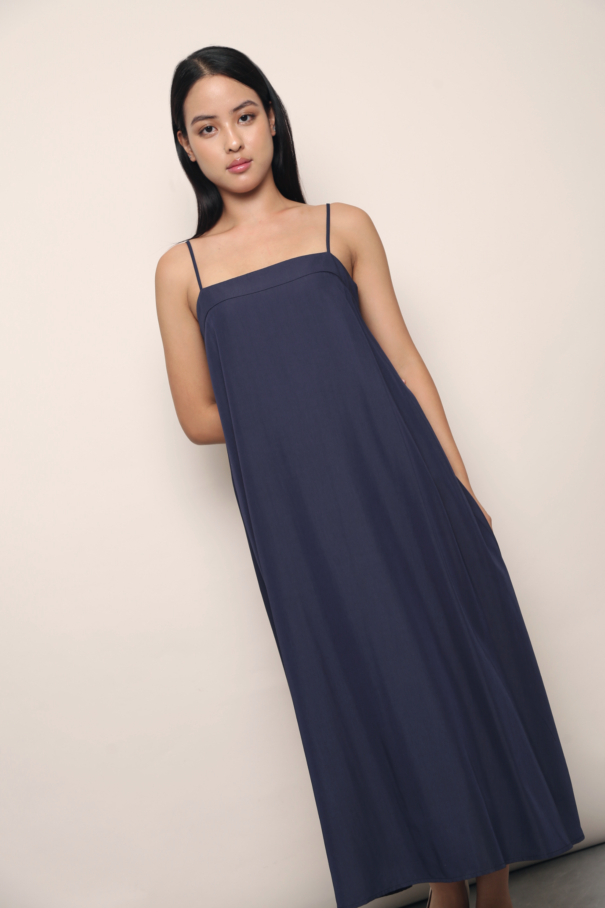 Ashbourne Strappy Tent Dress Navy Hollyhoque Ashbourne Strappy Tent Dress Navy Hollyhoque