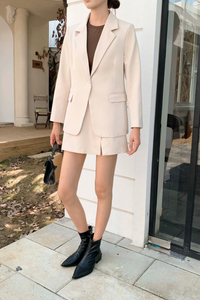 Vantage Cutout Skorts Cream