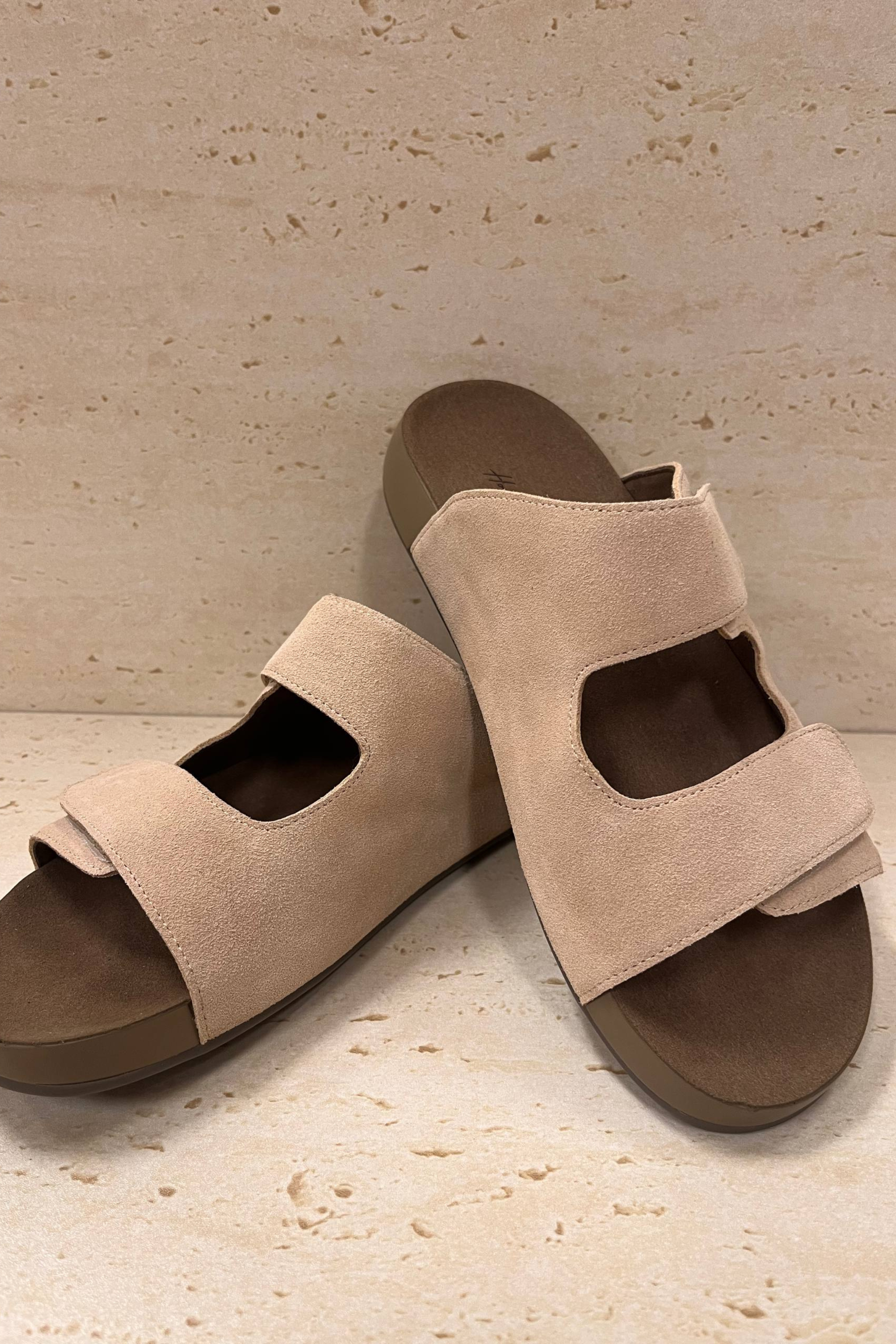Bruno Everyday Velcro Sandals Light Sand (Backorder)