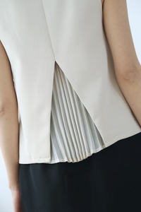 Celin Pleated Sleeveless Blouse Cream