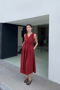 Chantelle Tie Waist Midi Dress Crimson