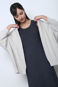 Cloudy Oversized Cable Knit Cardigan Stone White