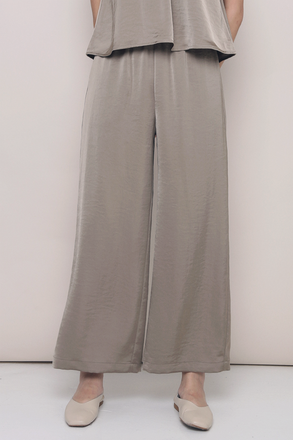 Petite Daydreamer Wide Leg Pants Taupe