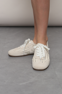 Dreamweaver Leather Sneakers Off White (Restock)