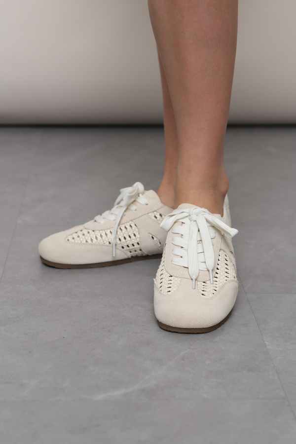 Dreamweaver Leather Sneakers Off White (Backorder)