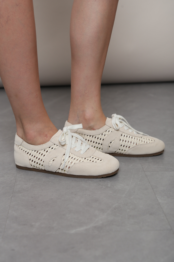 Dreamweaver Leather Sneakers Off White (Backorder)