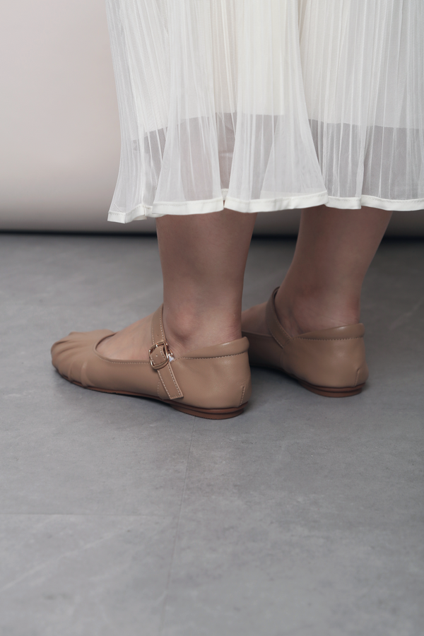 Etoile Gathered Mary Janes Caramel