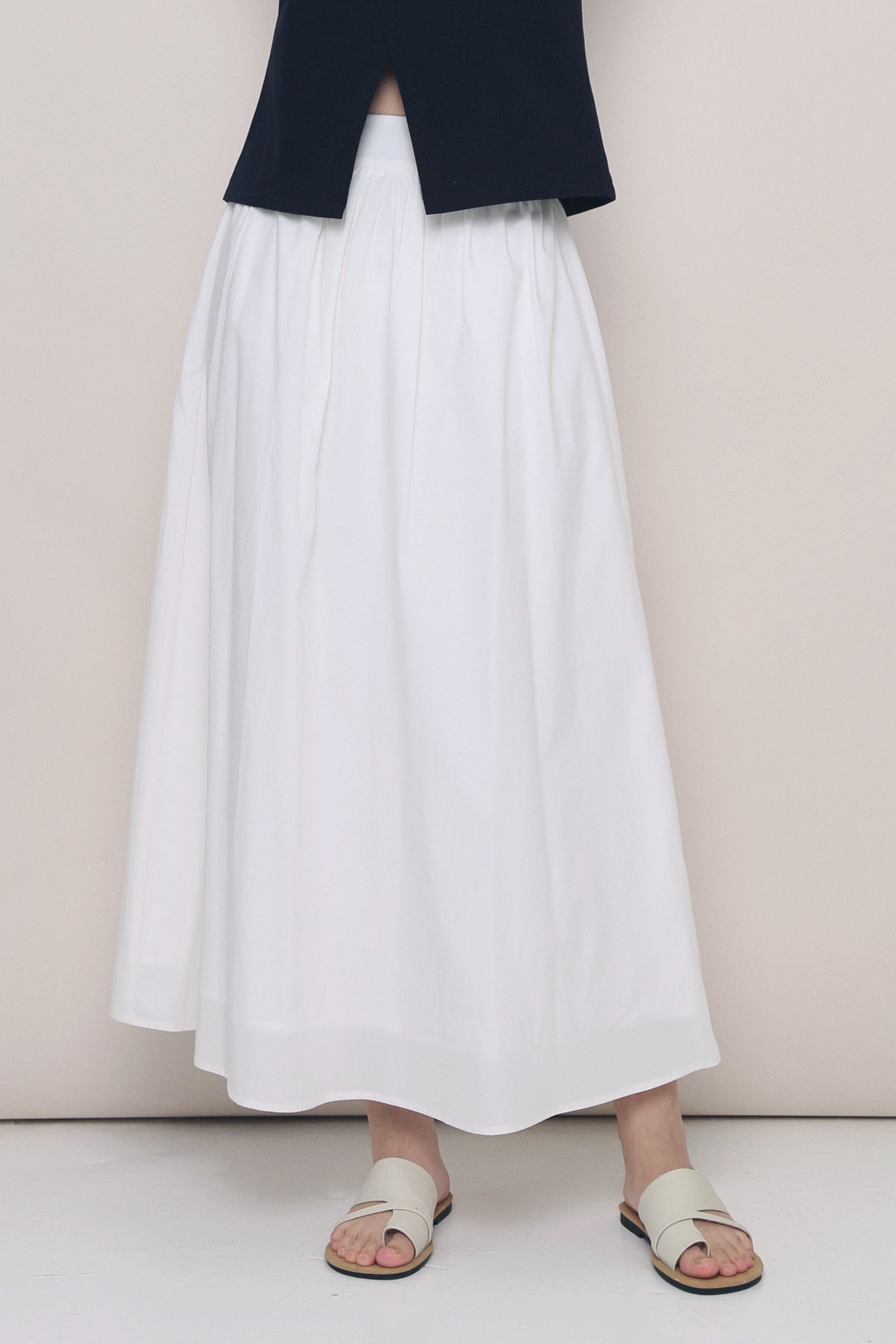 Euniq Pleat Around Midaxi Skirt White