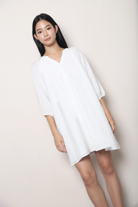 Evergreen Collar Dress White