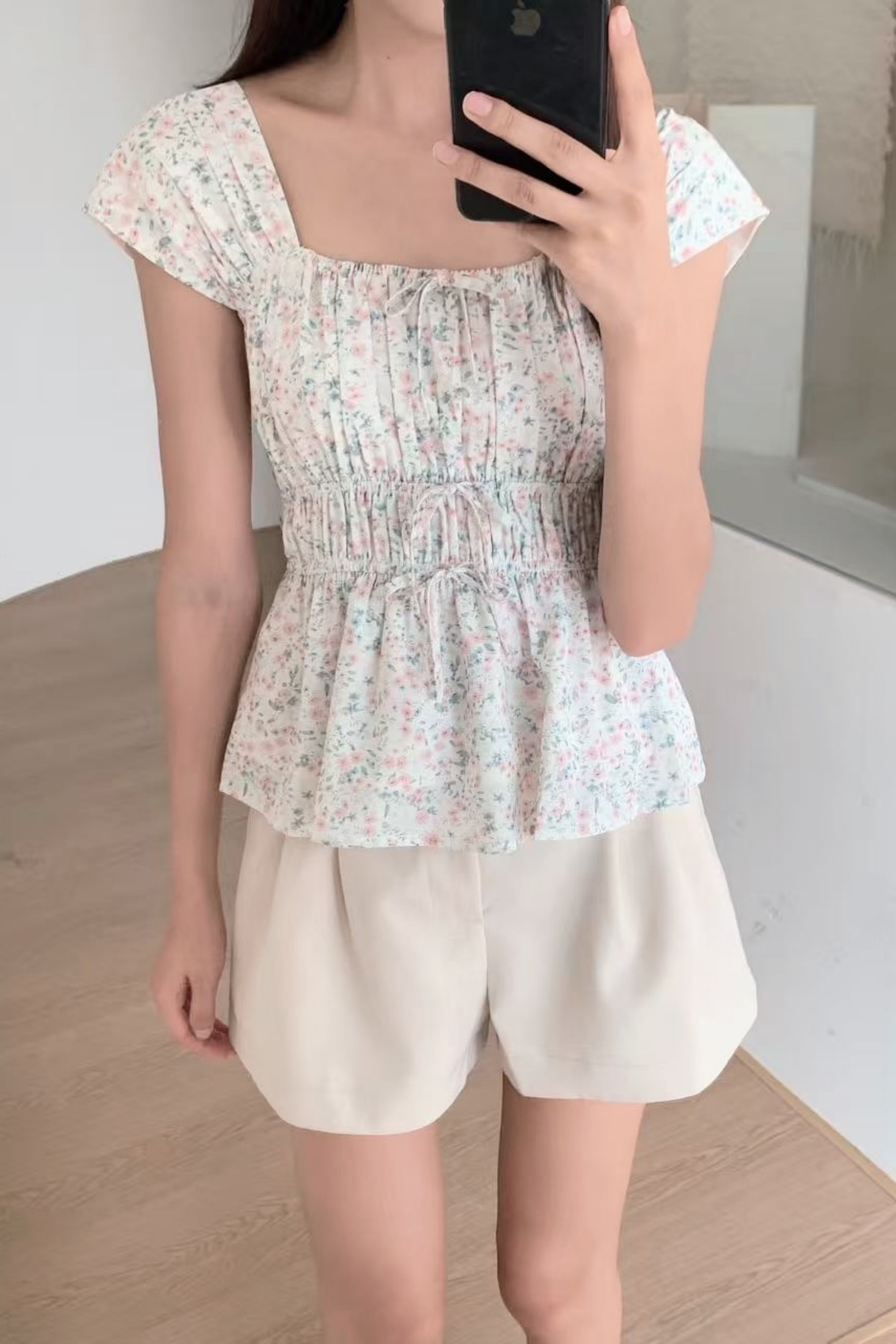 Fleurine Fan Sleeves Top White