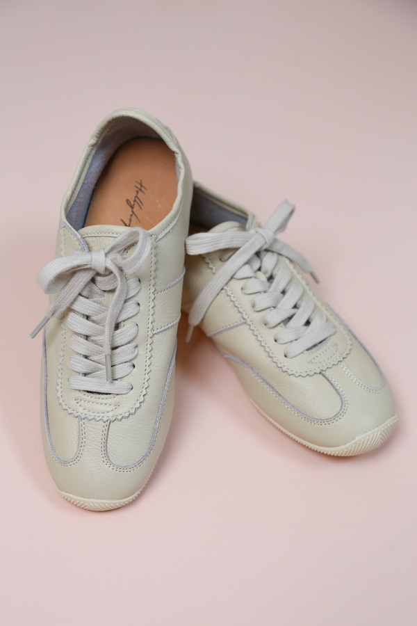 Forever Young Sneakers Eggshell (Restock)