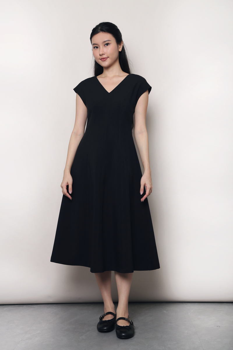 Highbury Panel Shift Midi Dress Black Hollyhoque Highbury Panel Shift Midi Dress Black Hollyhoque
