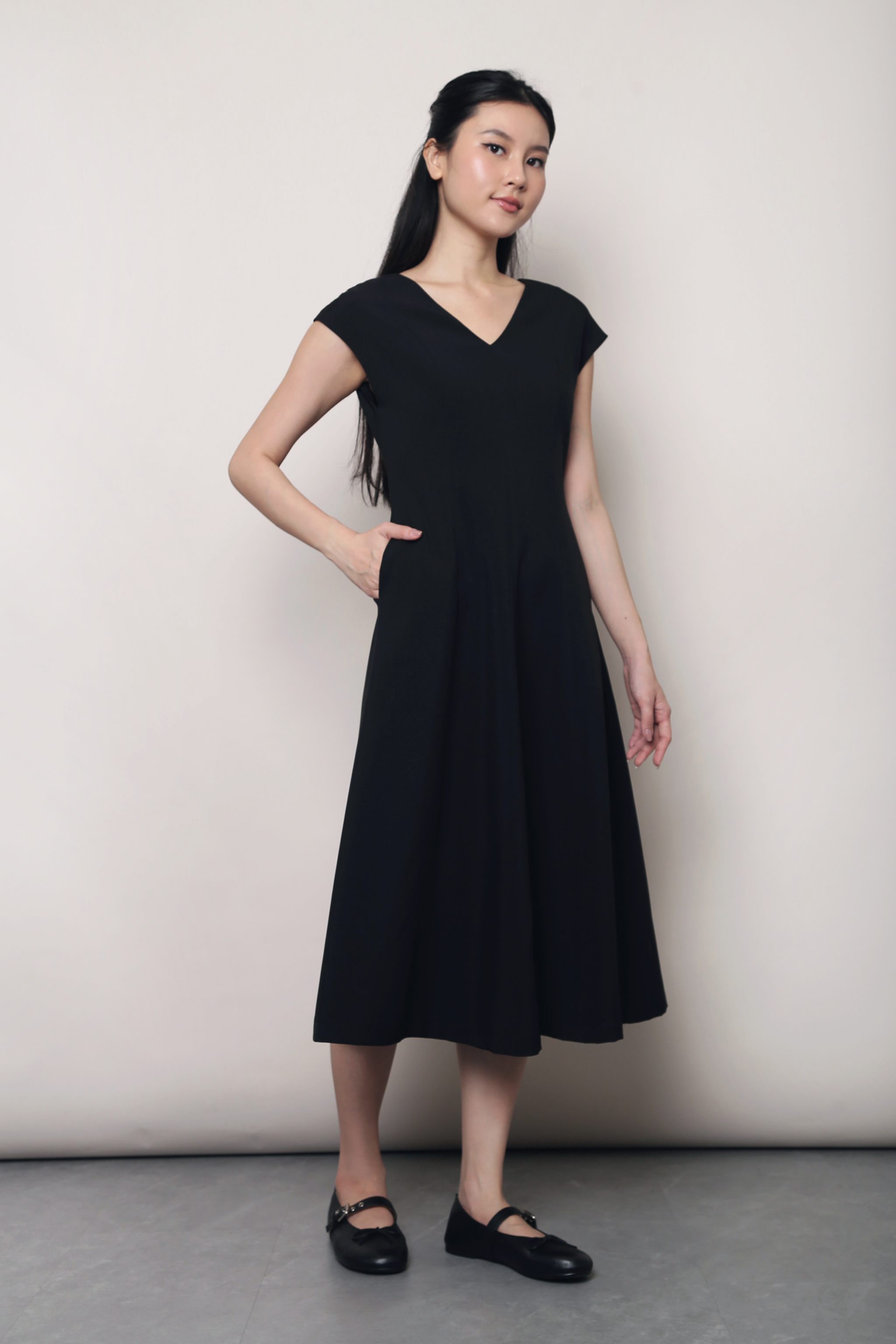 Highbury Panel Shift Midi Dress Black