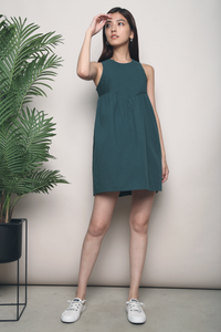 Nicola Pleat Dress Emerald