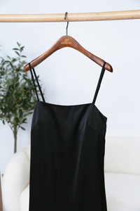 Jenner Slip Midi Dress Black