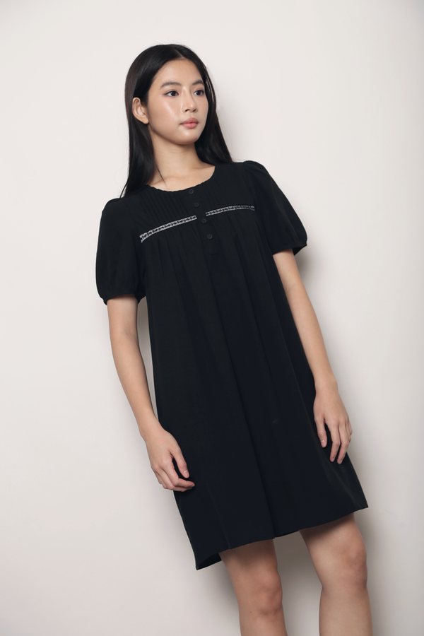 Meadow Lace Dress Black