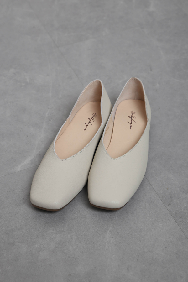 Mollie V2 Leather Shoes Off White (Restock)