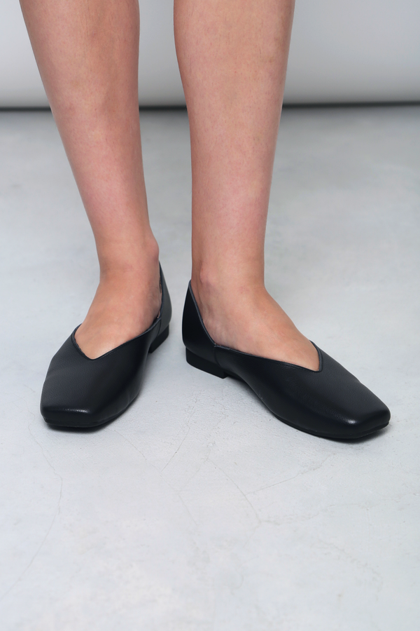 Mollie V2 Leather Shoes Black (Backorder)