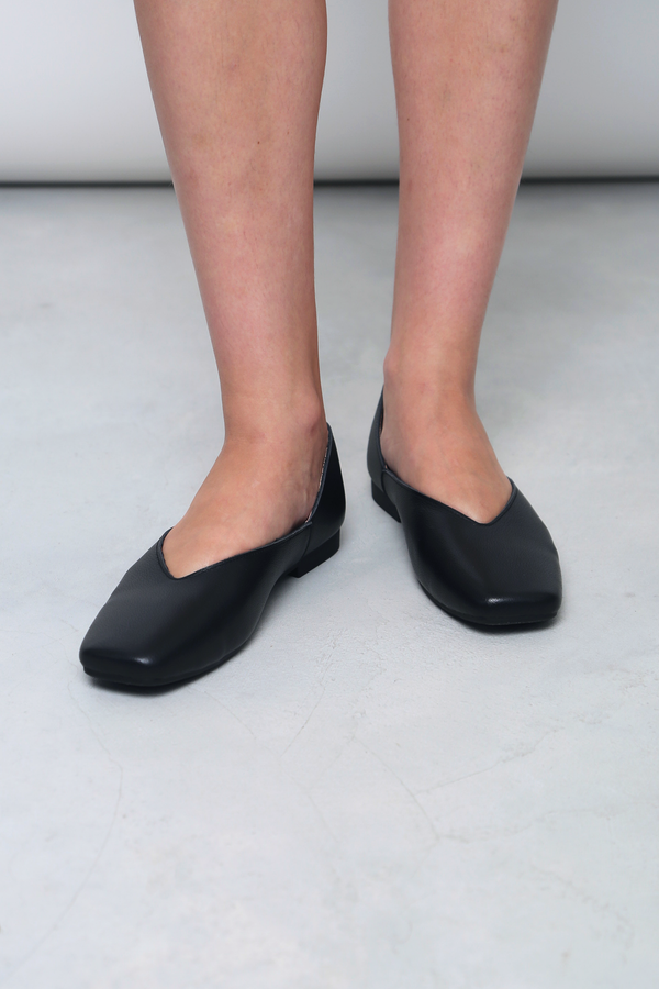 Mollie V2 Leather Shoes Black (Backorder)