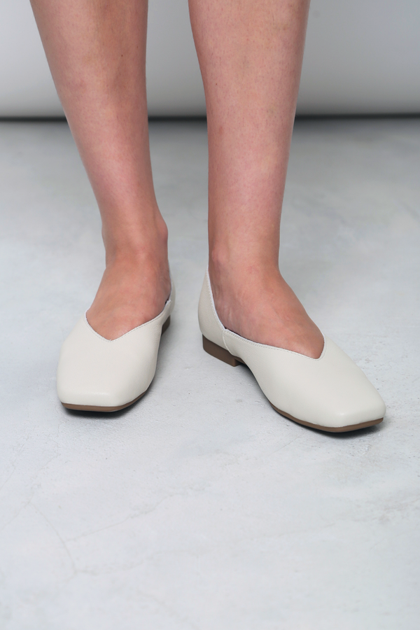 Mollie V2 Leather Shoes Cream (Backorder)