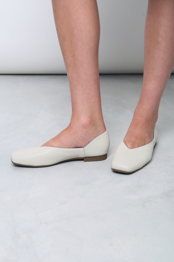 Mollie V2 Leather Shoes Cream (Backorder)