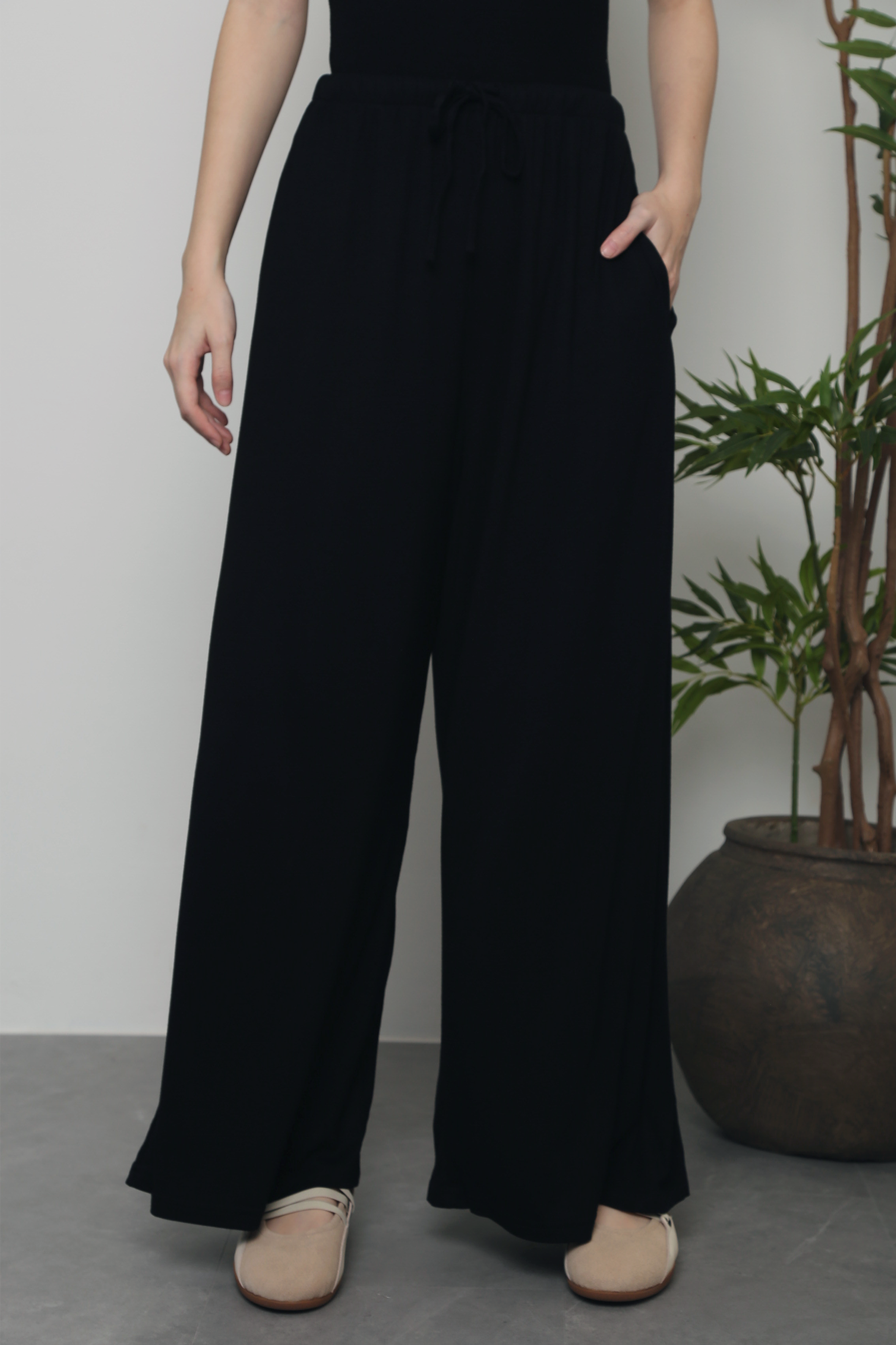 (Regular) Cloverfield Palazzo Pants Black