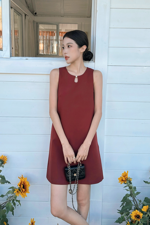 Pearlie Shift Dress Wine