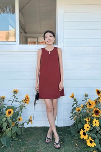 Pearlie Shift Dress Wine