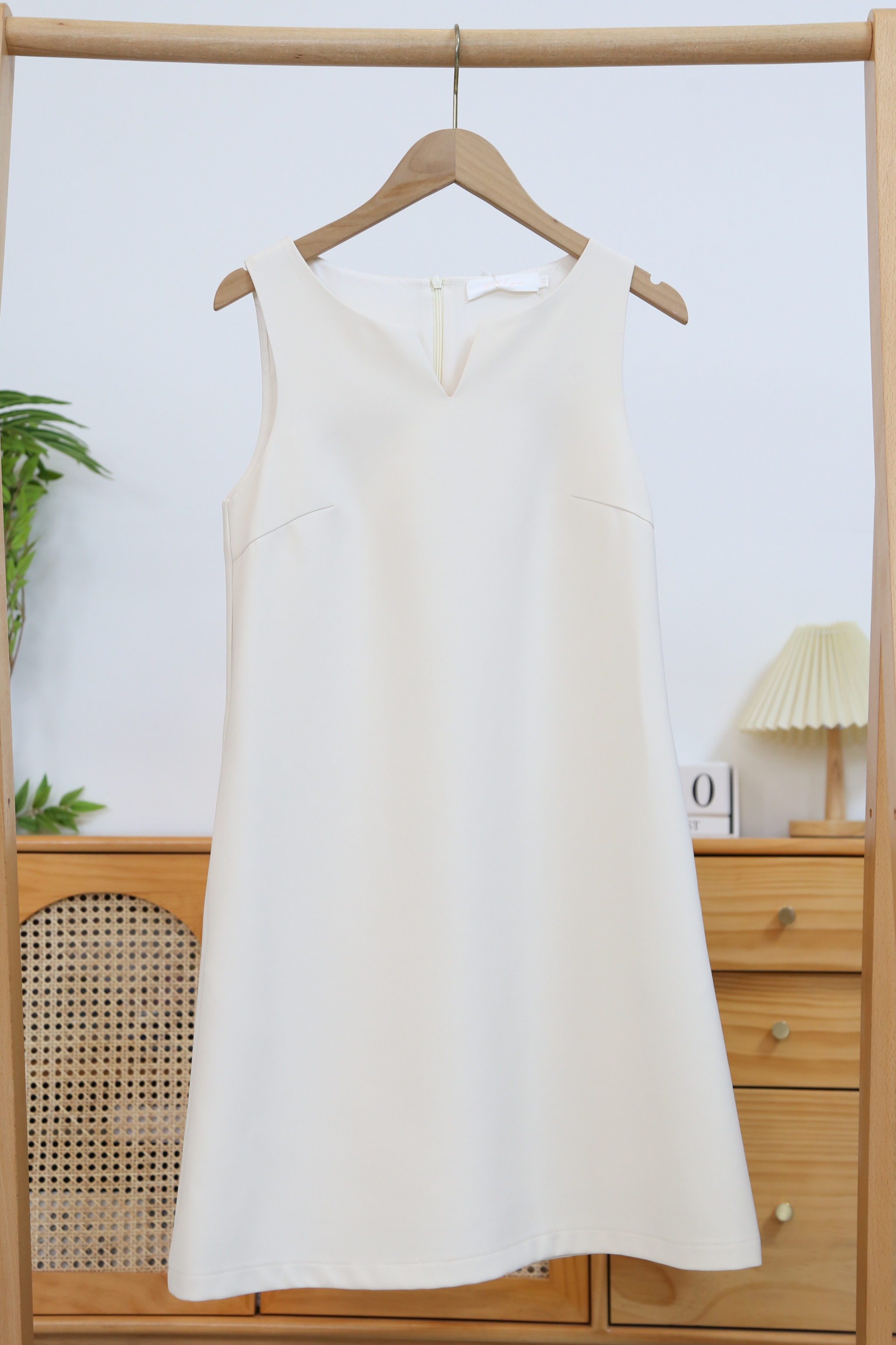 Pitch Perfect Shift Dress Oat (Backorder)