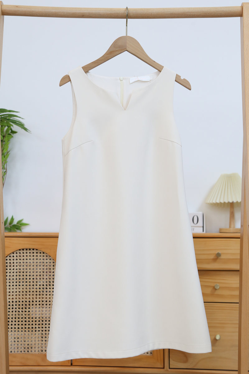 Pitch Perfect Shift Dress Oat (Restock)