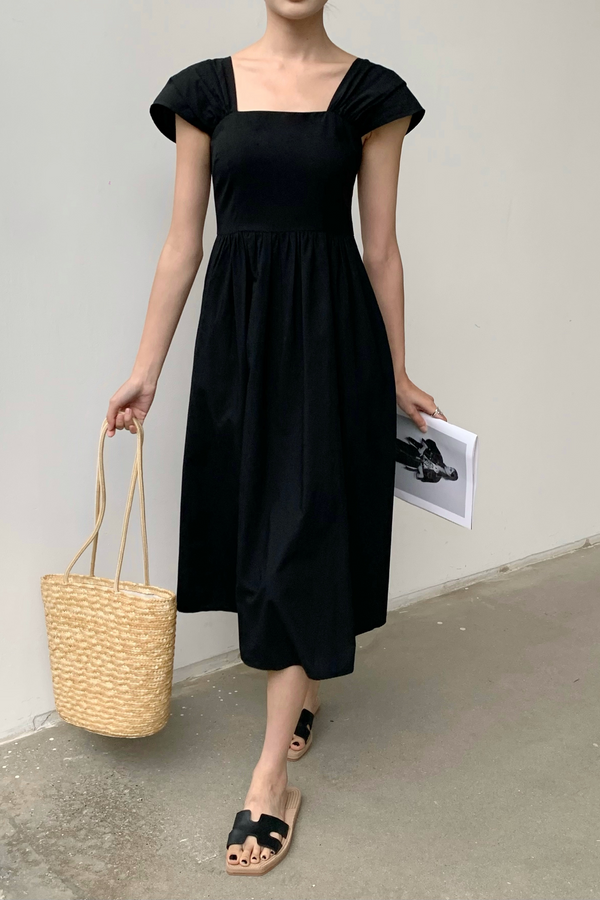 Portland Fan Sleeves Midi Dress Black (Backorder)