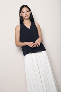 Refined Sleeveless Blouse Navy