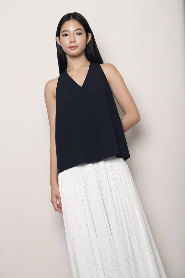 Refined Sleeveless Blouse Navy