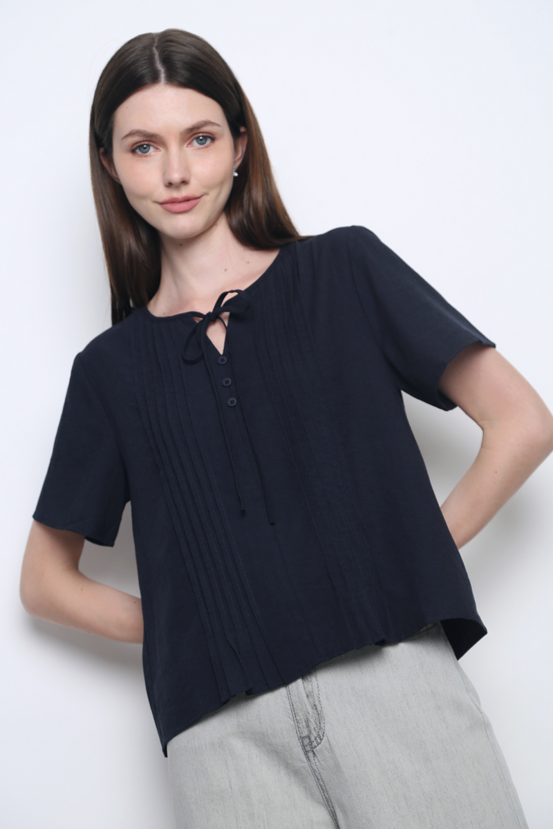 Rue Pleats Blouse Navy