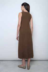 Simple Lines Knit Midi Dress Brown
