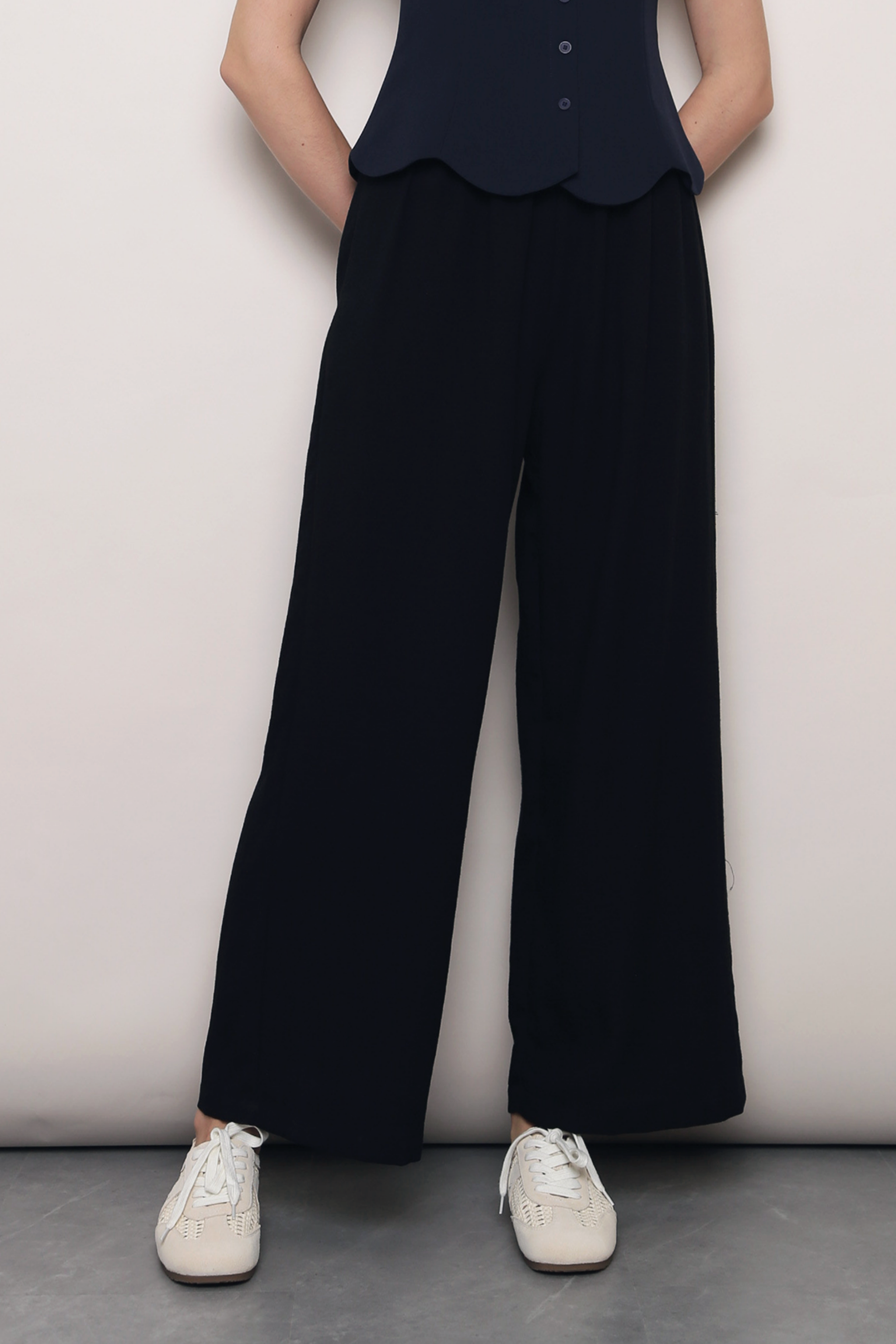 (Petite) Slow Dance Linen Pants Black (Backorder)