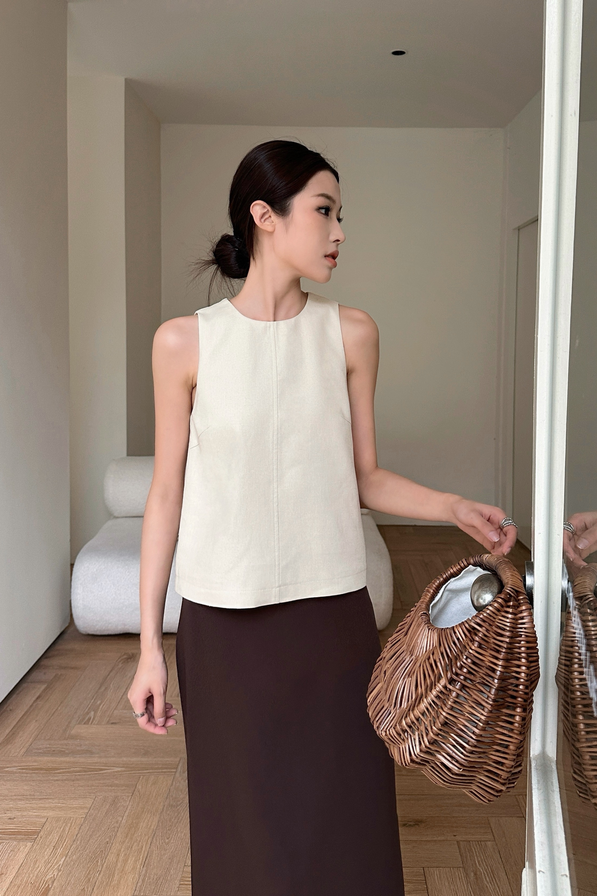 Soft Focus Sleeveless Linen Top Cream