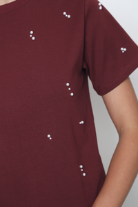 Sprinkle Pearl Tee Merlot