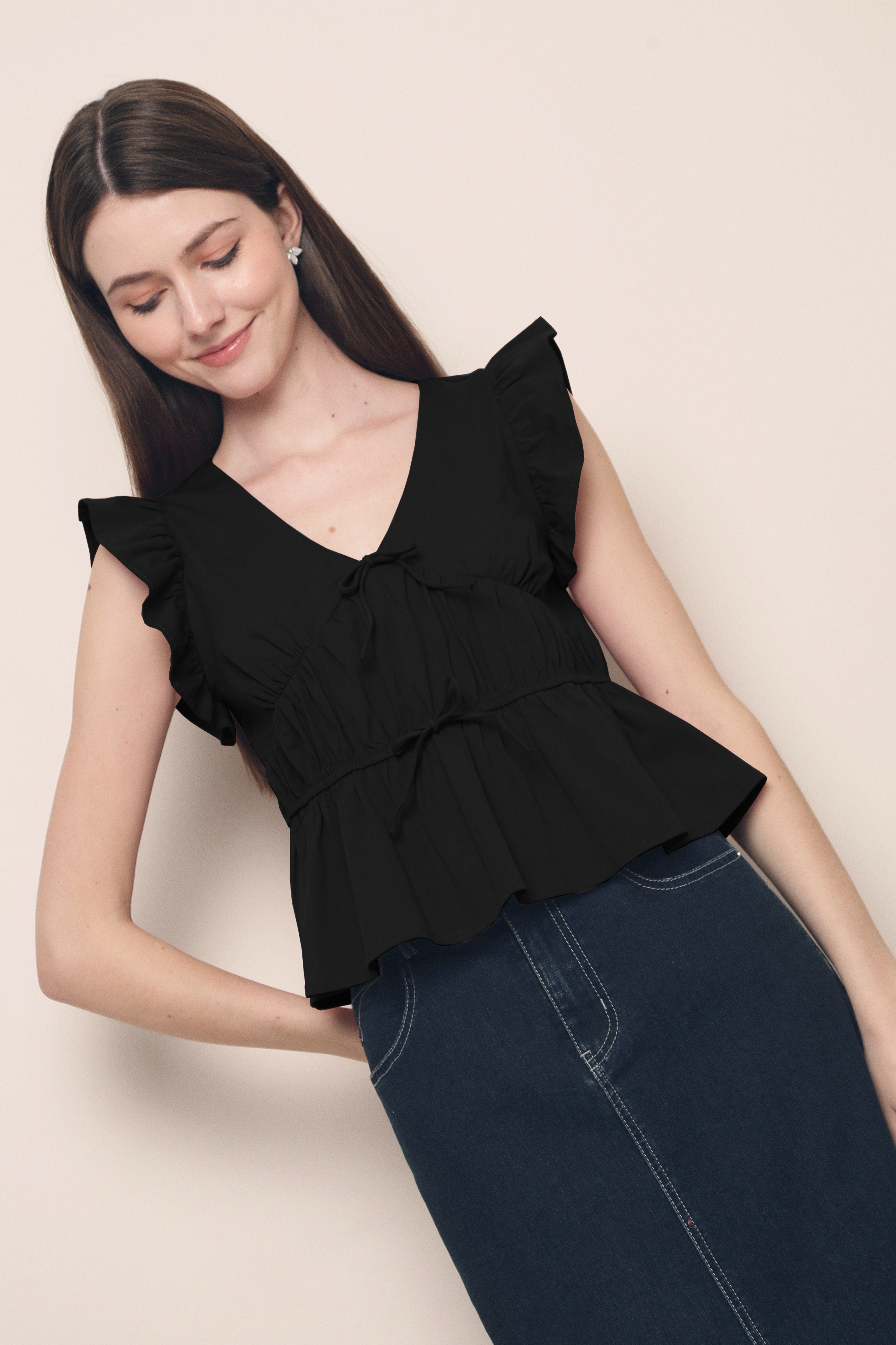 Una Flutter Sleeves Top Black