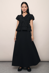 Waltz Skater Midi Skirt Black