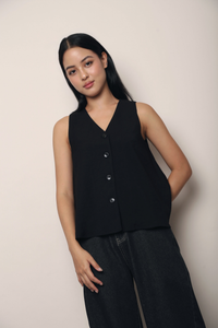 Windsor Button Down Swing Top Black