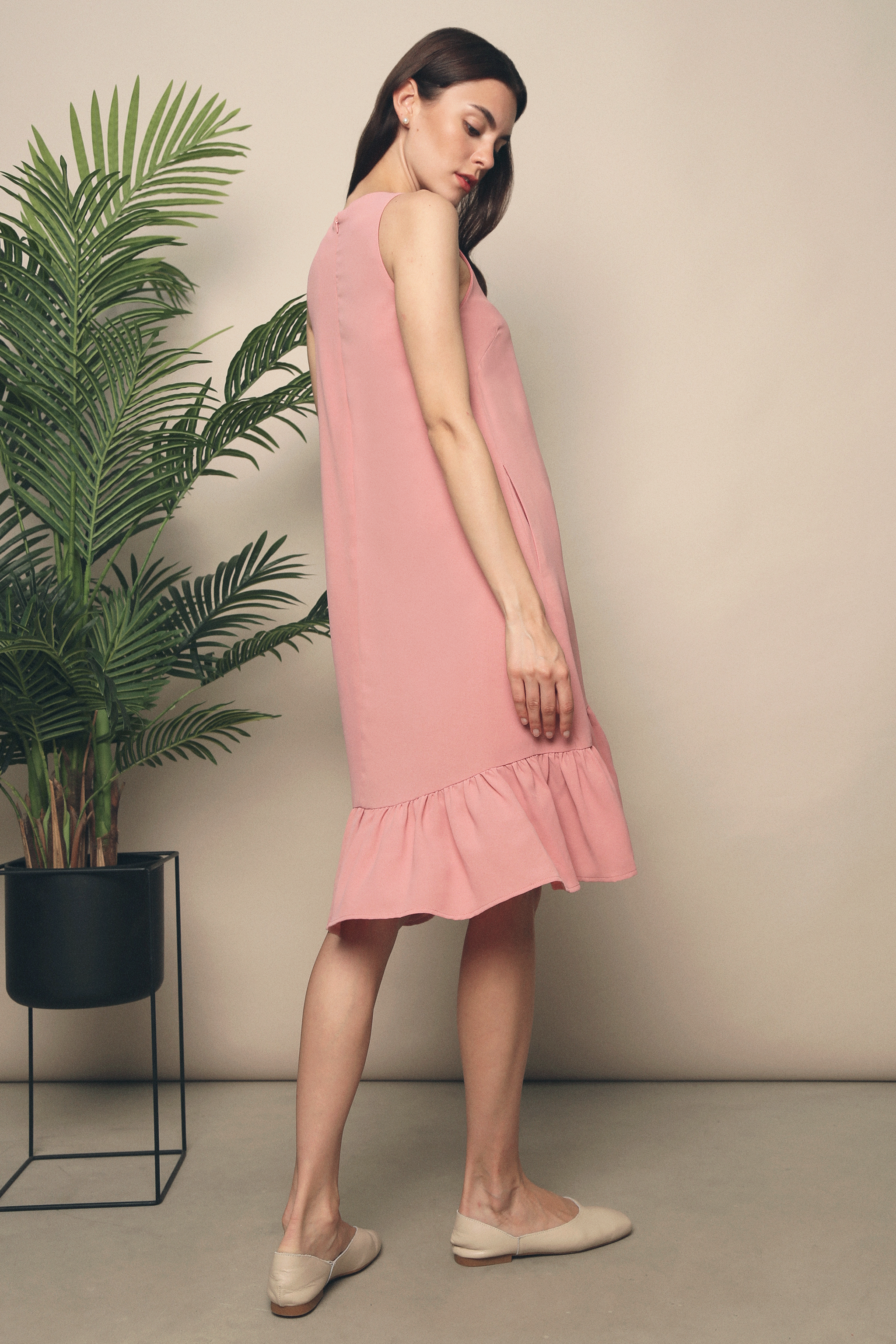 Como Ruffles Sleeveless Dress Rose