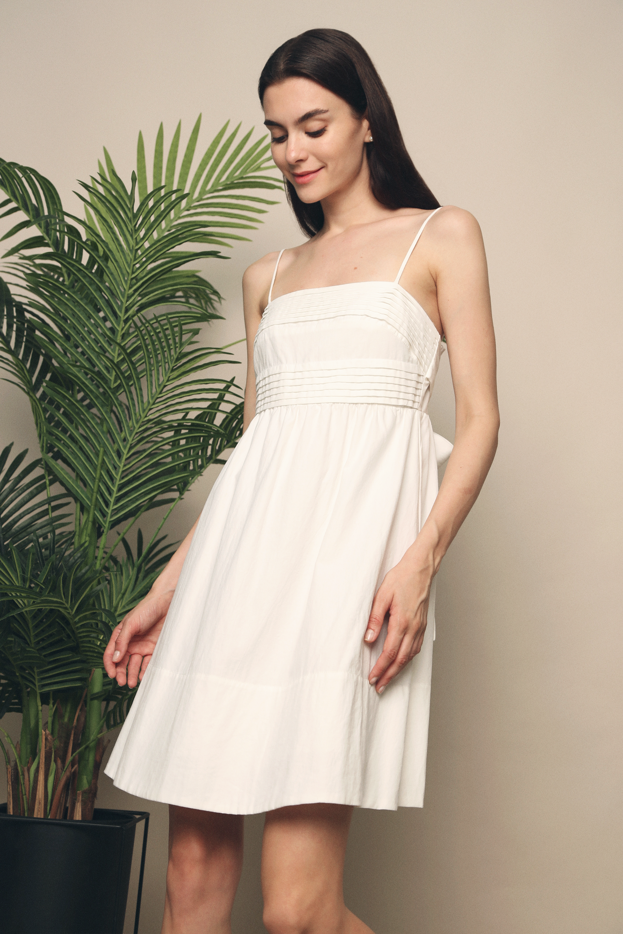 Gwella Pleated Strappy Dress White